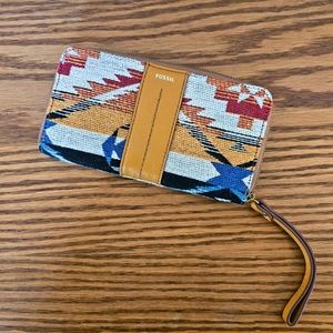 BNWOT Fossil Zip Around Wallet